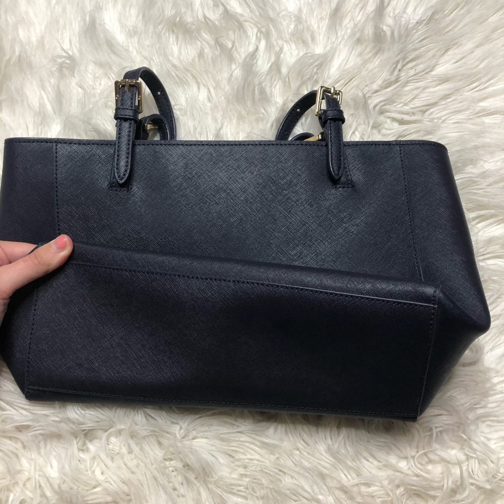 Tory Burch York Tote Purse in Navy - Picture 4 of 8